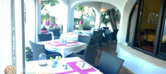 4 bedrooms Villa in Calpe, Spain No. 1578 7