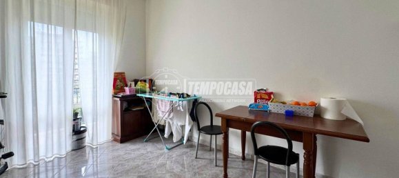 2 bedrooms Apartment in Cologno Monzese, Italy No. 98612 6