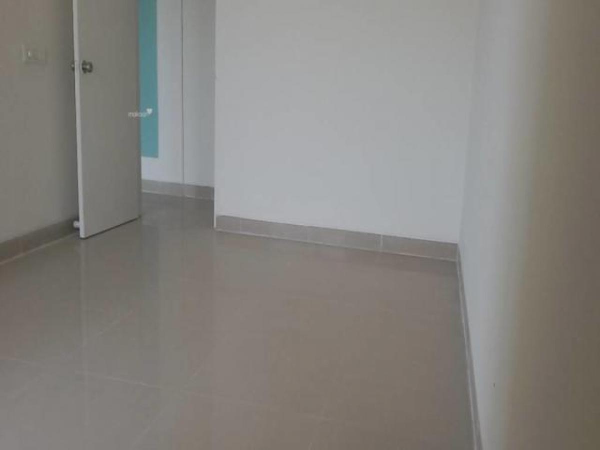 2 bedrooms House in Faridabad, India No. 1050