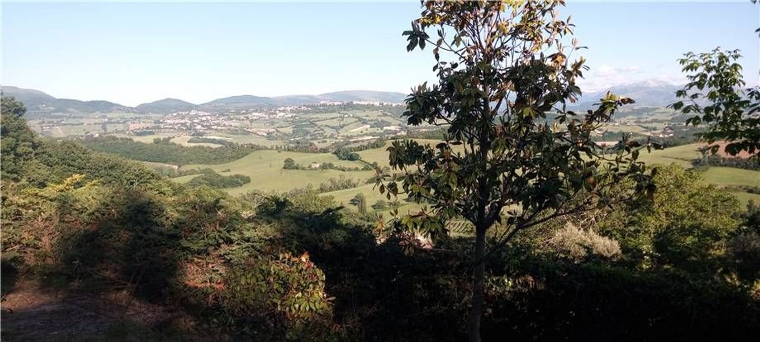 Casa de 2 dormitorios en Camerino, Italy No. 348451