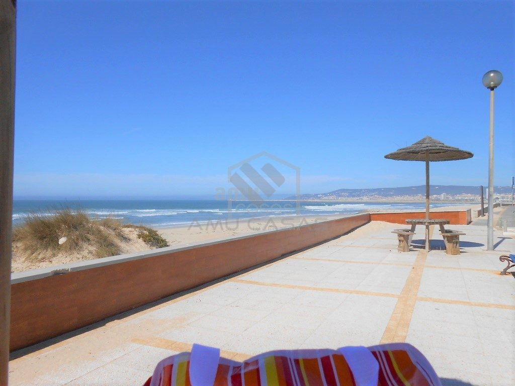 382m² Land in Lavos, Portugal No. 80053