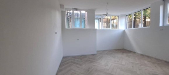 Квартира с 3 спальнями в Милан, Италия № 357900 25