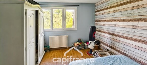 6 bedrooms House in Charge, France No. 326936 9