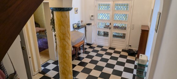 6 bedrooms House in Vendome, France No. 247875 4