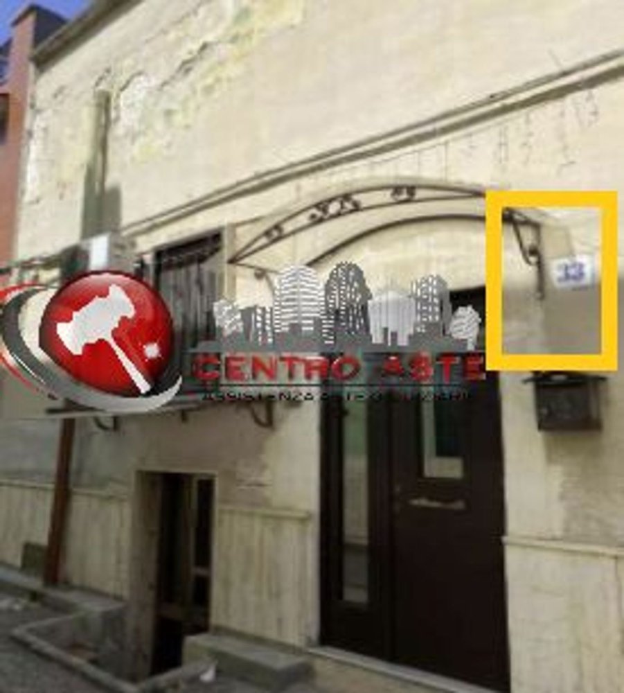 5-salle Appartement à Bari, Italy No. 231429