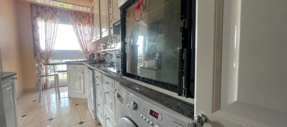 4 bedrooms Apartment in Yvelines, France No. 149863 4