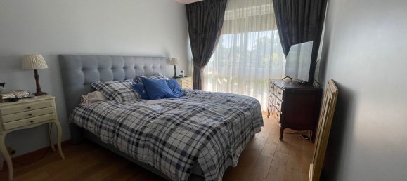 4 bedrooms Apartment in Yvelines, France No. 149863 8