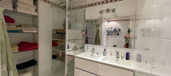 4 bedrooms Apartment in Yvelines, France No. 149863 9