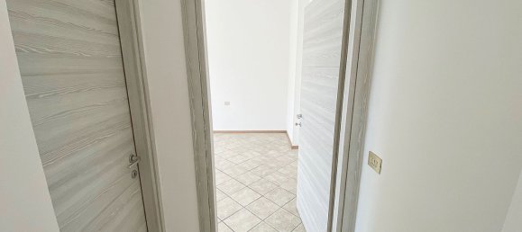 2 rooms Apartment in Legnano, Italy No. 268702 36