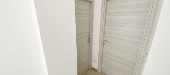 2 rooms Apartment in Legnano, Italy No. 268702 33