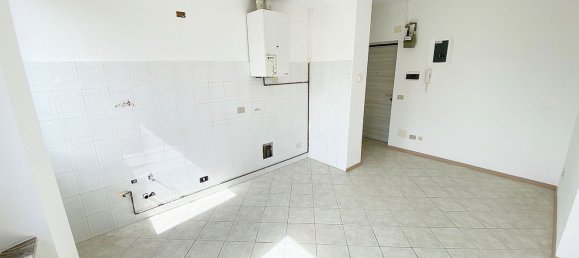 2 rooms Apartment in Legnano, Italy No. 268702 23