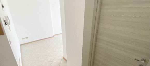 2 rooms Apartment in Legnano, Italy No. 268702 34