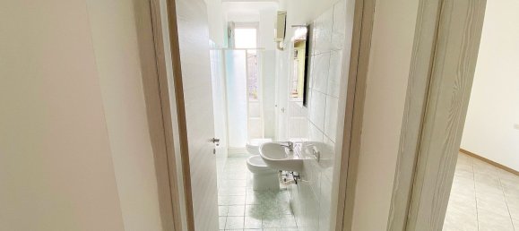 2 rooms Apartment in Legnano, Italy No. 268702 8