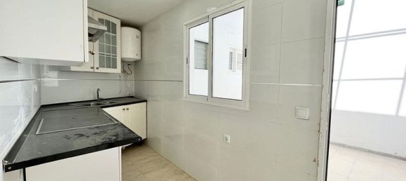 3 bedrooms House in Granadilla de Abona, Spain No. 235505 13