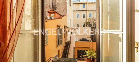 3 rooms Apartment in Rome, Italy No. 109336 2