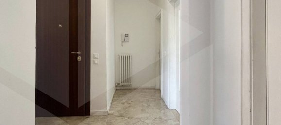 4 rooms Apartment in Vicenza, Italy No. 19199 6