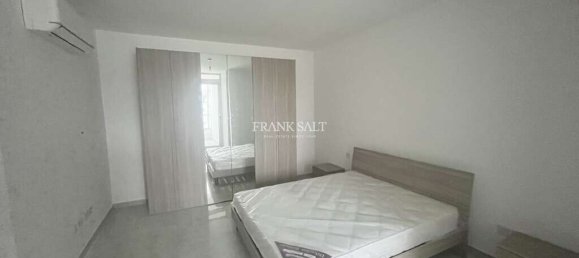 3 bedrooms Apartment in Zejtun, Malta No. 8228 3