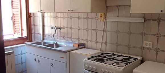 3 rooms Apartment in San Costanzo, Italy No. 300766 5