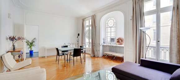 Apartamento de 4 dormitorios en Paris, France No. 168581 2