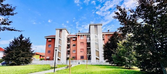 4 bedrooms Apartment in Settimo Torinese, Italy No. 370864 2