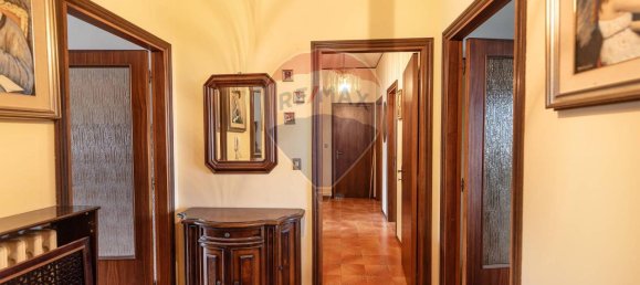 11 rooms Apartment in Poggio San Marcello, Italy No. 2302 2