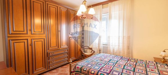 11 rooms Apartment in Poggio San Marcello, Italy No. 2302 10