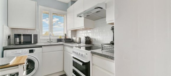 1 bedroom Apartment in Beckenham, United Kingdom No. 3515 2