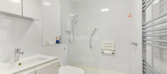 1 bedroom Apartment in Beckenham, United Kingdom No. 3515 3