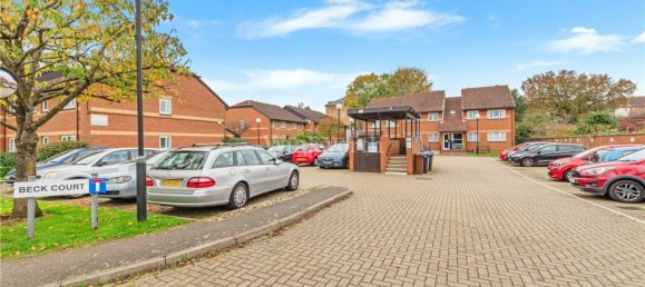 1 bedroom Apartment in Beckenham, United Kingdom No. 3515 8