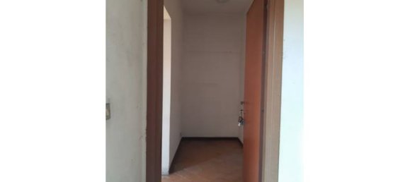 5 bedrooms Apartment in Momo, Italy No. 254129 6