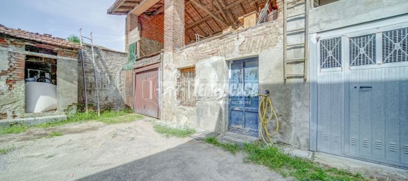 3غرفة شقة في Castano Primo, Italy رقم 291521 25