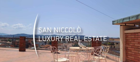 3 bedrooms Penthouse in Florence, Italy No. 206317 2