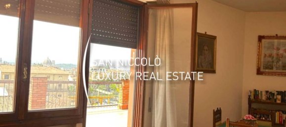 3 bedrooms Penthouse in Florence, Italy No. 206317 11