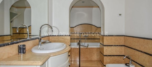 5 bedrooms Villa in Forte dei Marmi, Italy No. 35773 30