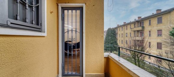 3 rooms Apartment in Melegnano, Italy No. 33479 16
