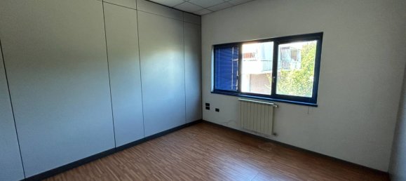 Lagerhaus in Settimo Torinese, Italy, Nr. 53922 27