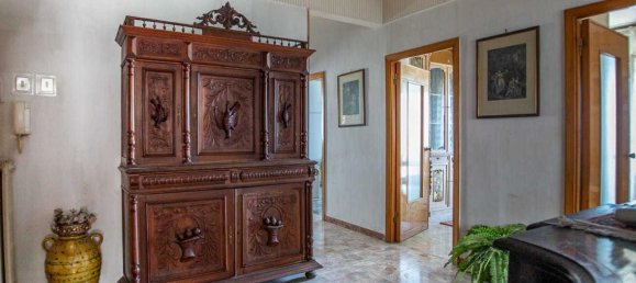 8 rooms Apartment in Chieti, Italy No. 159370 8