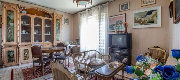 8 rooms Apartment in Chieti, Italy No. 159370 13