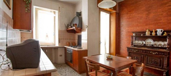 8 rooms Apartment in Chieti, Italy No. 159370 14