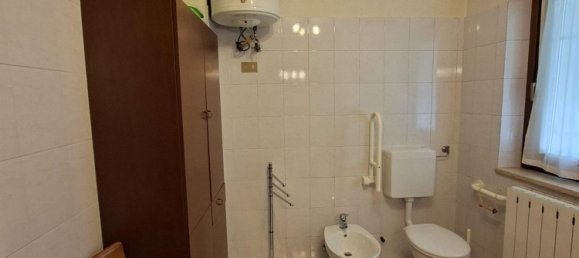 3 bedrooms House in Udine, Italy No. 363095 44