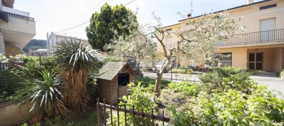 4 bedrooms House in Deruta, Italy No. 108595 28