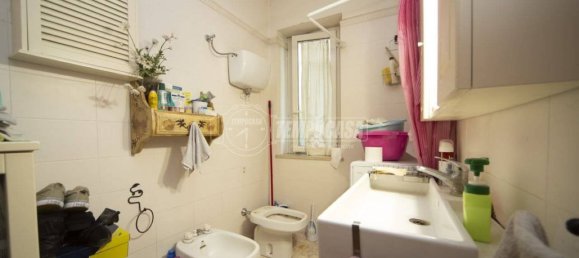 4 bedrooms House in Deruta, Italy No. 108595 10