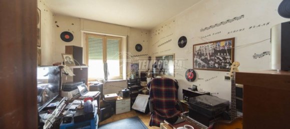 4 bedrooms House in Deruta, Italy No. 108595 11