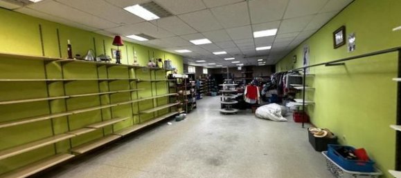 Gewerbliche Immobilie in Calais, France, Nr. 309148 3