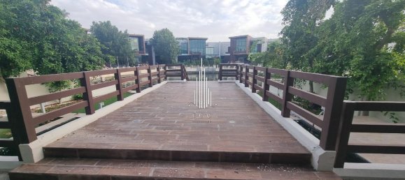 Вилла с 6 спальнями в Al Maqtaa, ОАЭ № 39288 20