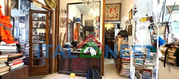 3 bedrooms Apartment in Rome, Italy No. 318572 4