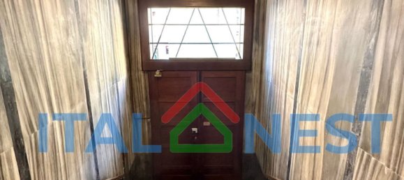 3 bedrooms Apartment in Rome, Italy No. 318572 2