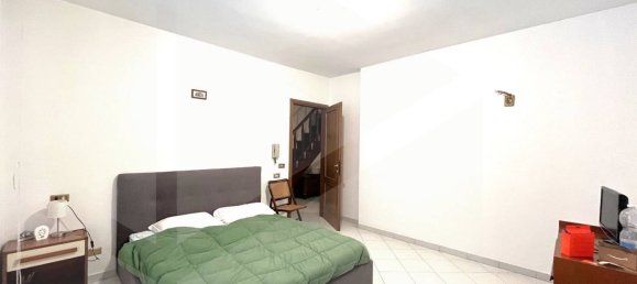 Casa de 7 divisões em Pontedera, Italy N.º 21913 31