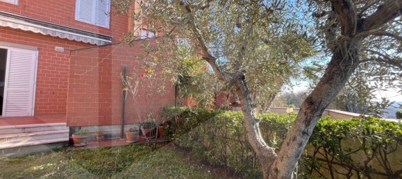 Casa de 7 divisões em Pontedera, Italy N.º 21913 21