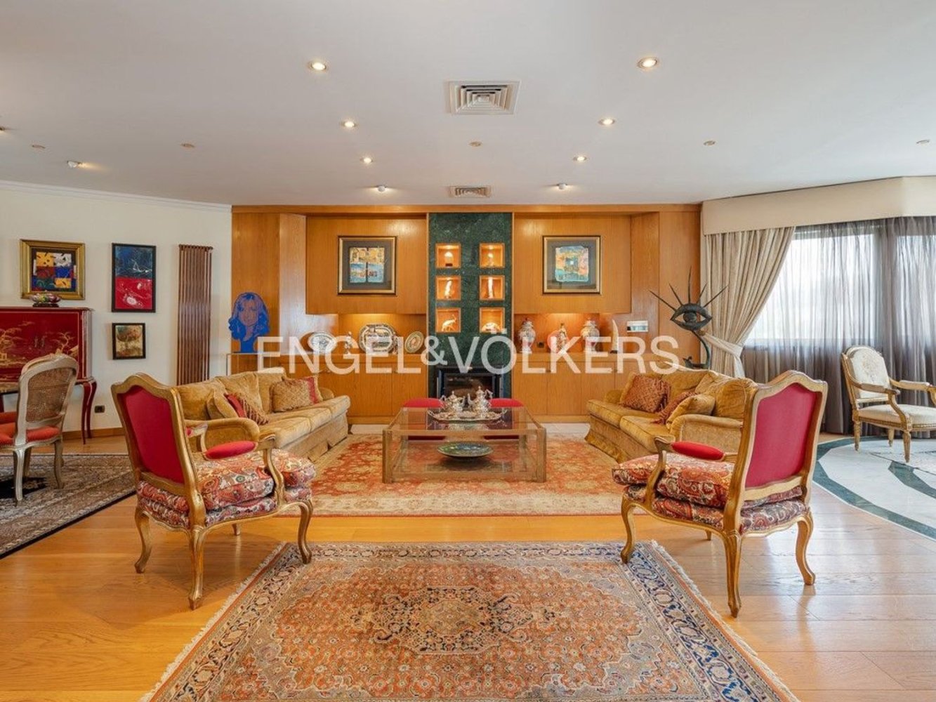 7 bedrooms Apartment in Lisbon, Portugal No. 105211